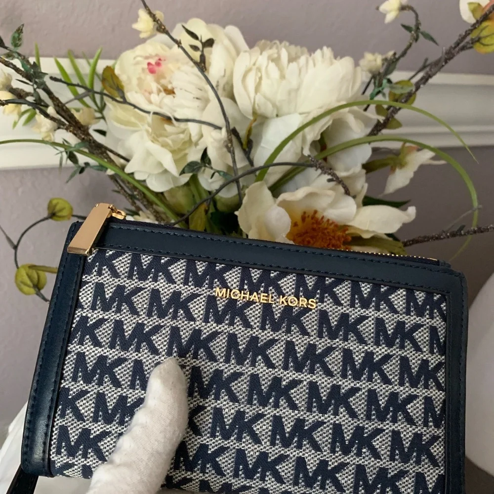 NWOT Michael Kors Jet Set Double Zip wallet Navy Multi Adele - Picture 7 of 8